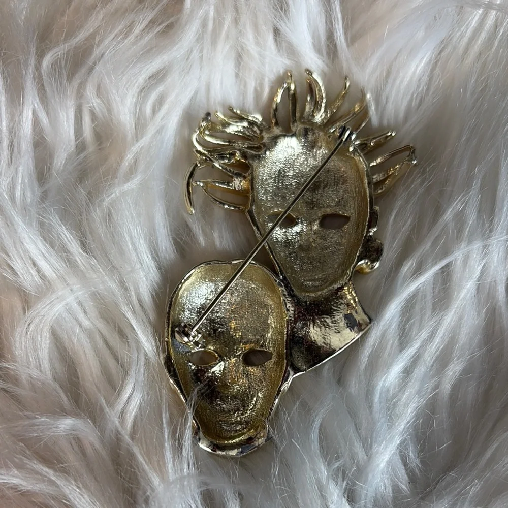 Gold Tone Abstract Face Brooch